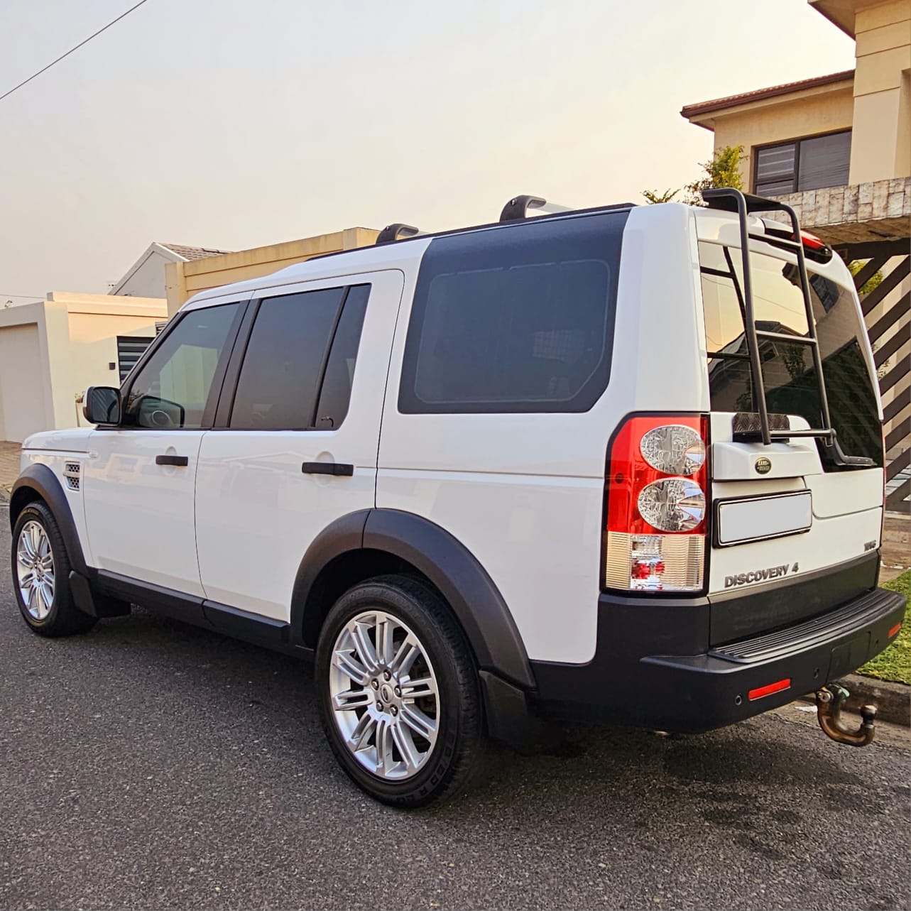 2014 Discovery 4 TDV6 S